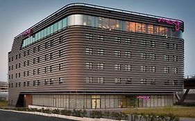 Moxy Bonn Airport Hotel 3*
